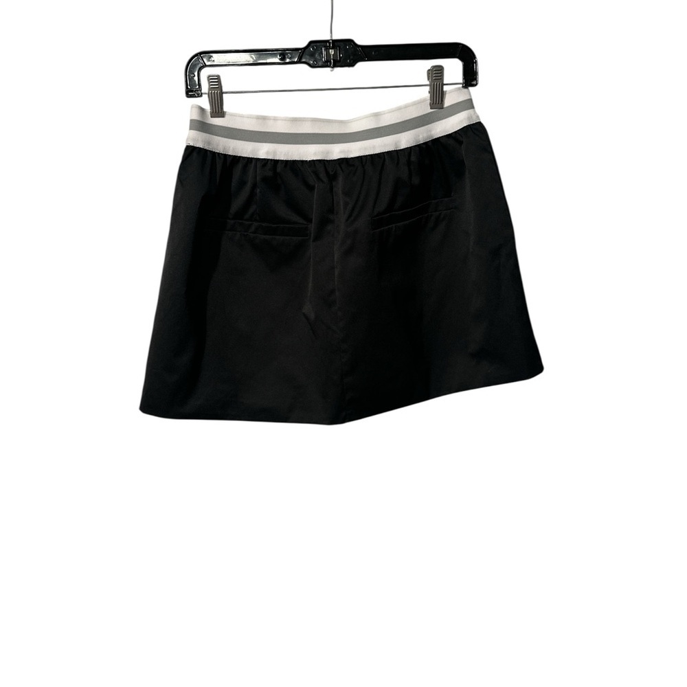 AKIRA Black Cargo Shorts Relaxed Fit - Picture 3 of 10